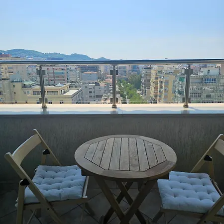 Main Bllok 2 Apartment Tirana